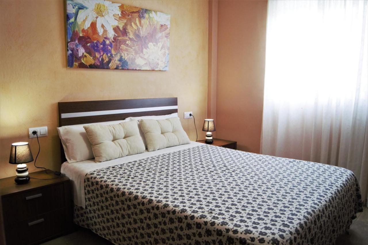 Amplio Piso 8 Mts Mezquita - Wifi - A/C - Parking Кордова Экстерьер фото