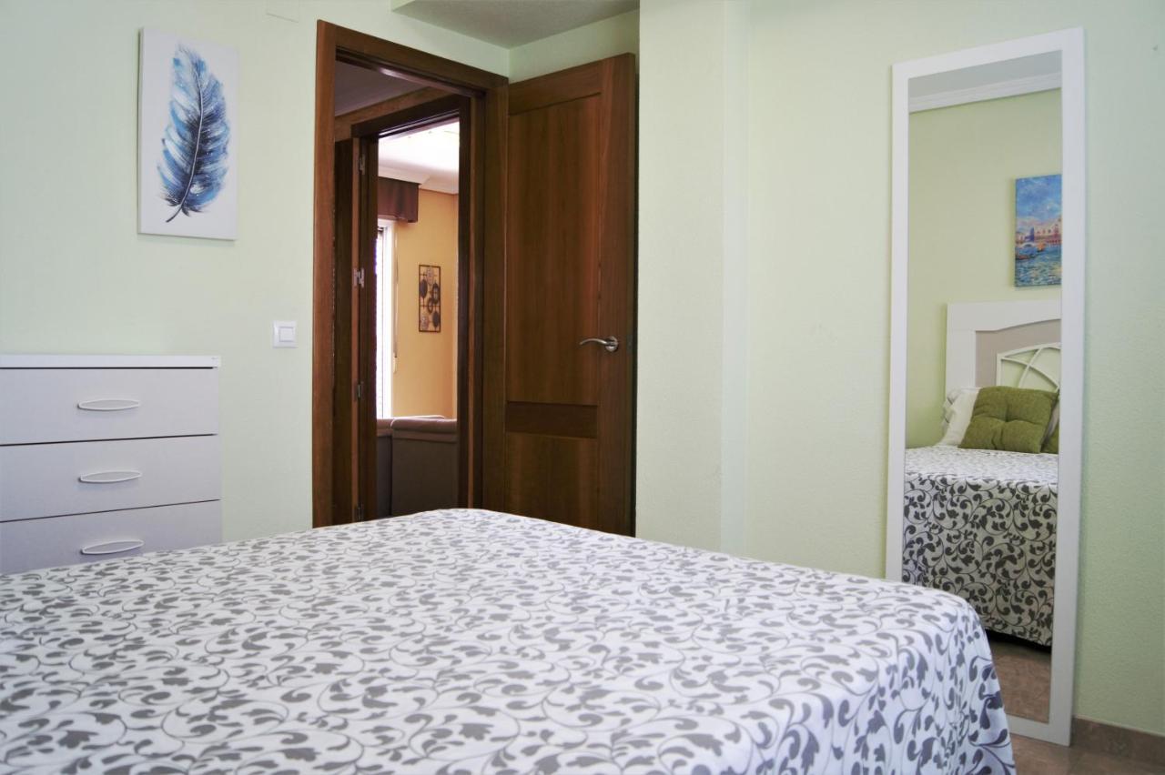 Amplio Piso 8 Mts Mezquita - Wifi - A/C - Parking Кордова Экстерьер фото